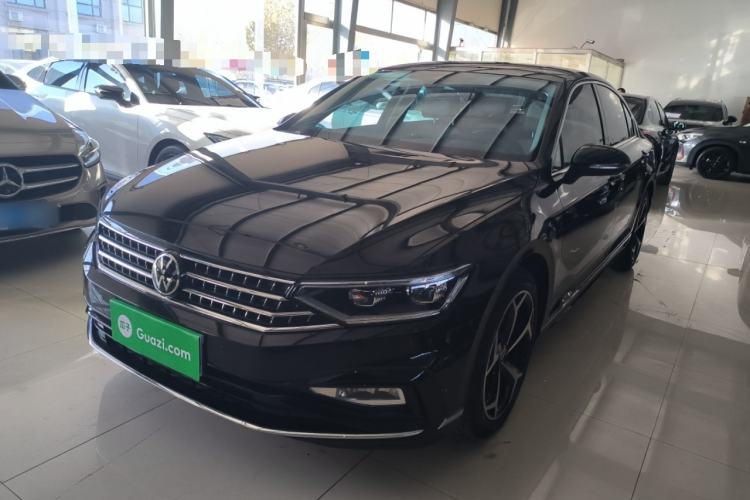 Used Volkswagen Magotan 2025 Zhongxiang Version 330TSI DSG Luxury Edition