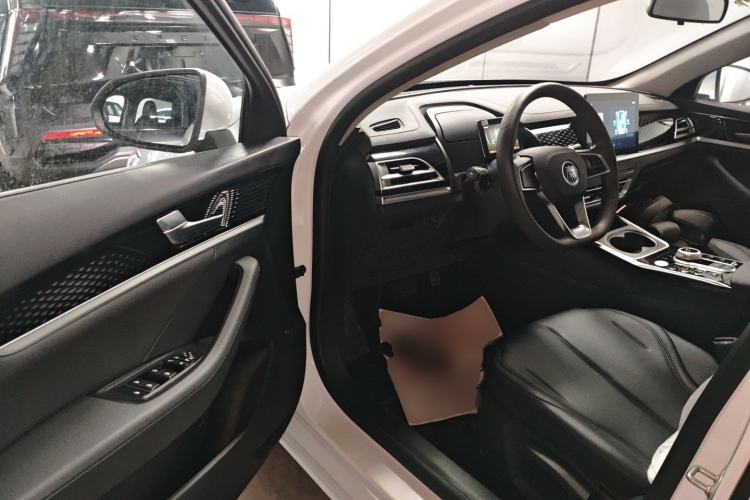 Used BYD Qin PLUS 2021 EV 400KM Leading Comfort Edition
