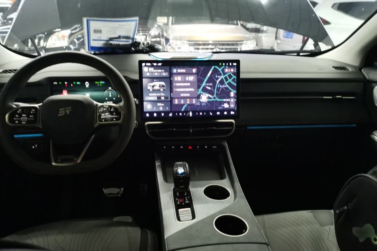 Used JETOUR Shanhai Shanhai L9 2024 1.5TD 2DHT Pro 7-Seater
