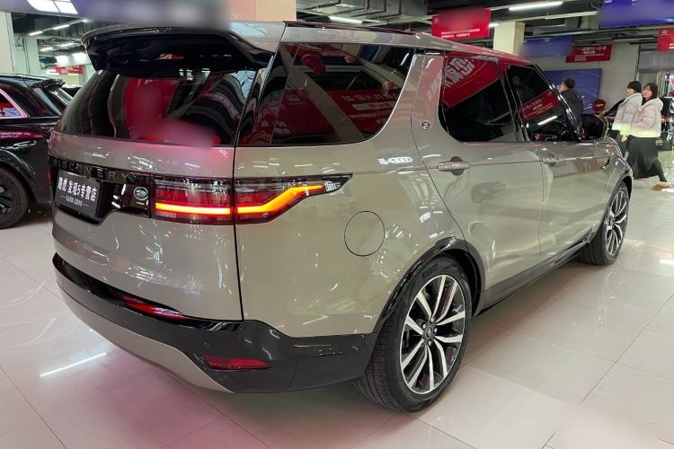 Used Land Rover Discovery 2021 360 PS R-Dynamic SE