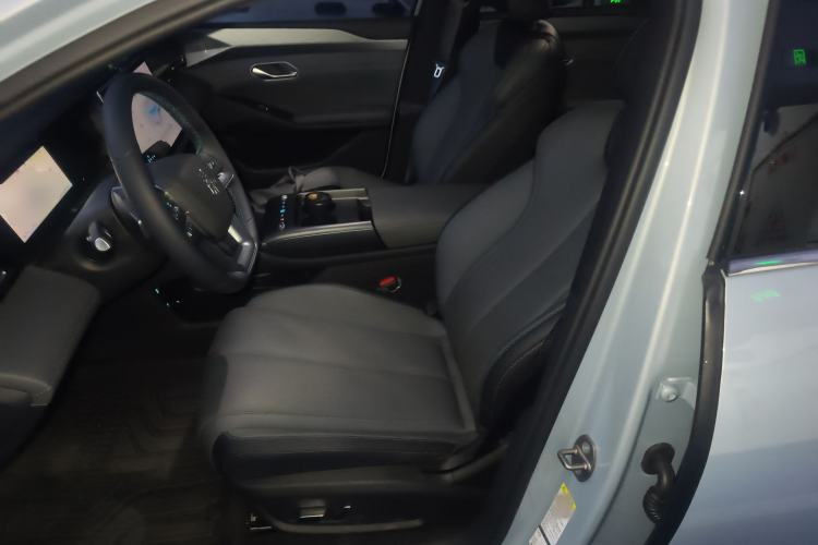 Used BYD Qin L 2025 EV 545KM Beyond Version
