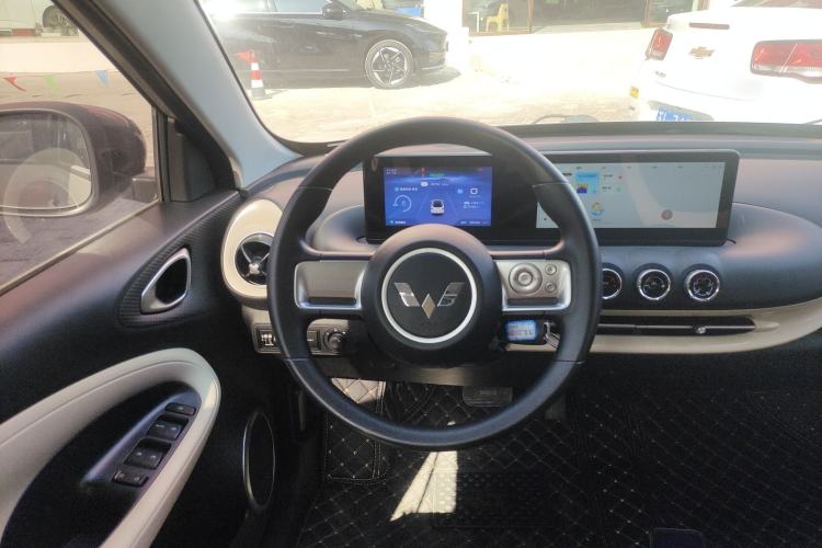 Used Wuling Bingo 2023 333 km Enjoyment Version
