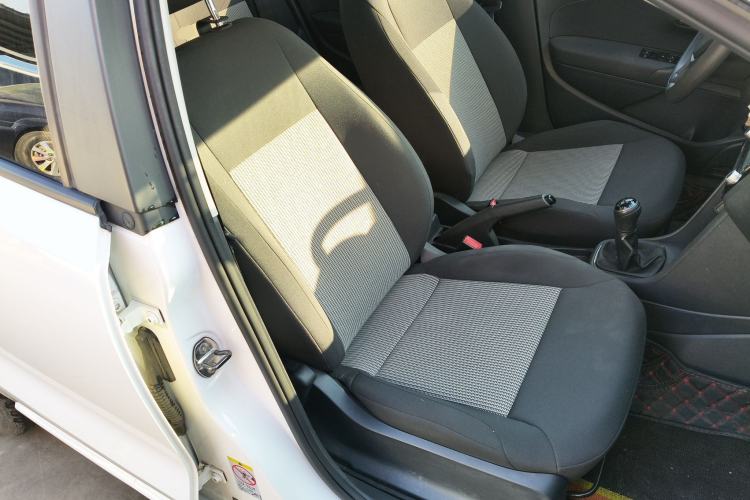 Used Volkswagen Polo 2014 1.4L Manual Fashion Edition