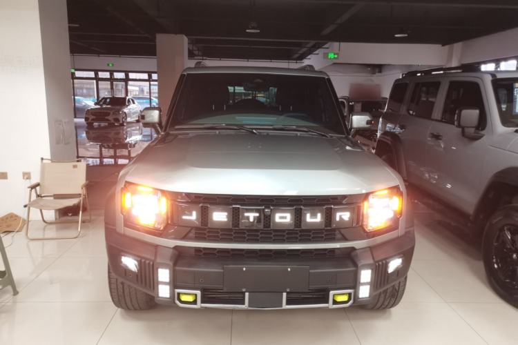 Used JETOUR Traveler 2023 2.0T All-Wheel Drive CrossPRO+
