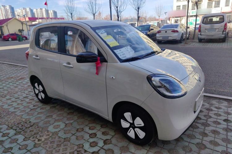 Used Wuling Hongguang MINIEV 2025 Four-Door Version Advanced Edition
