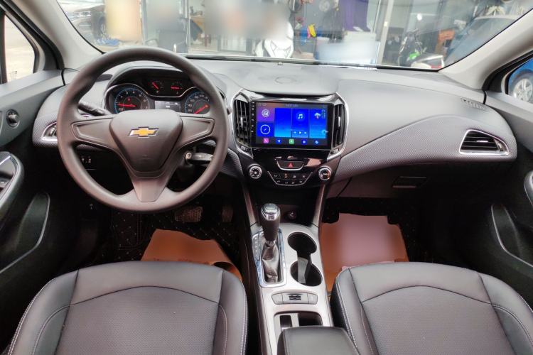 Used Chevrolet Cruze 2018 320 Automatic Pioneer Sunroof Edition
