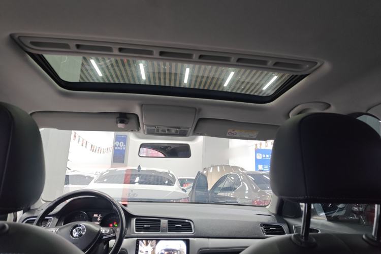 Used Volkswagen Lavida 2017 1.6L Automatic Comfort Edition