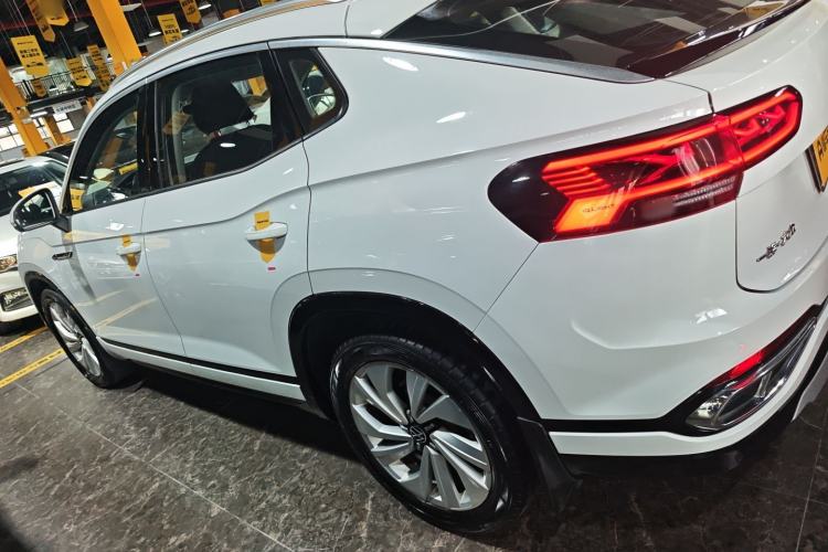 Used Volkswagen Tayron X 2020 330TSI Two-Wheel Drive Luxury Smart Connectivity Version
