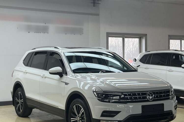 Used Volkswagen Tiguan L 2017 380TSI Automatic All-Wheel-Drive Luxury Edition
