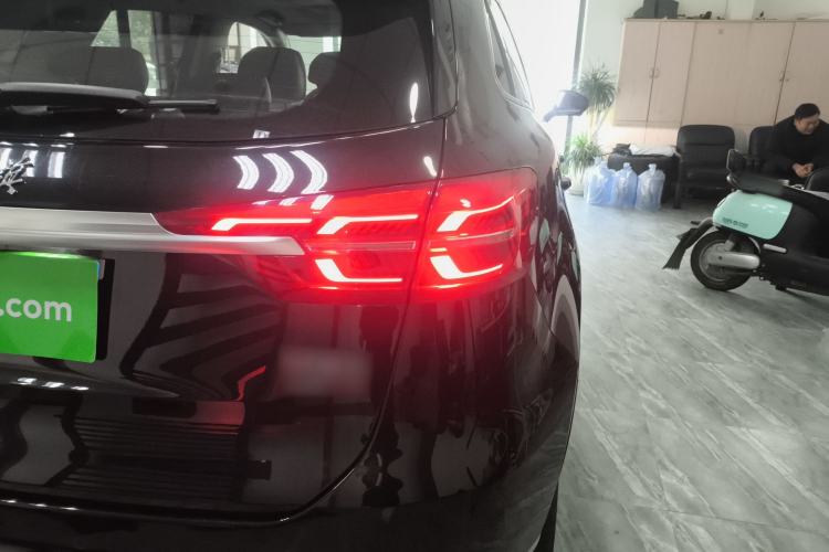 Used Hongqi HS5 2022 Revised Version 2.0T Smart Connect Flagship Edition