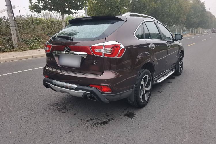 Used BYD S7 2015 2.0T Automatic Prestige Model

