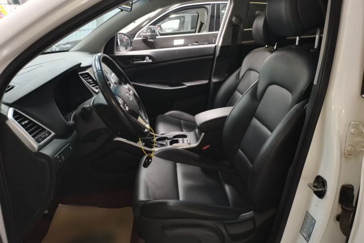 Used Hyundai Tucson 2015 1.6T Dual-Clutch Two-Wheel-Drive Smart Model
