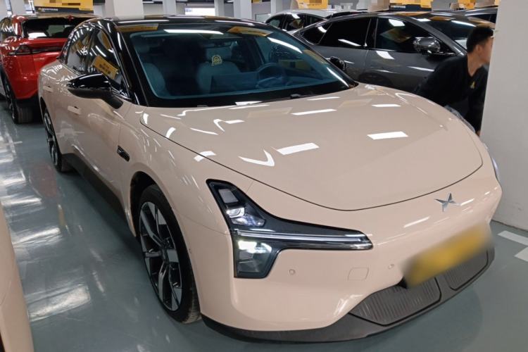 Used XPeng MONA M03 2024 620 with Ultra-Long Range
