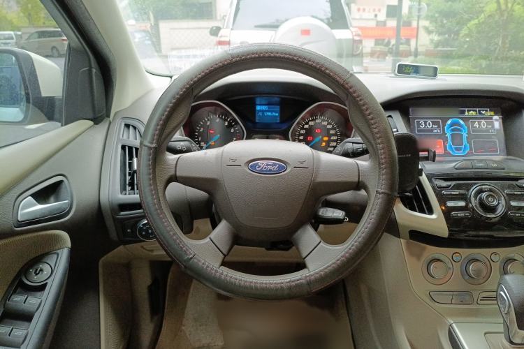 Used Ford Focus 2012 Sedan 1.6L Automatic Comfort Model
