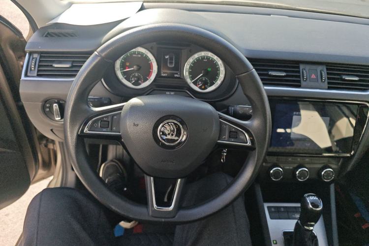 Used Skoda Octavia 2019 TSI280 DSG SmartDrive Luxury Edition China VI
