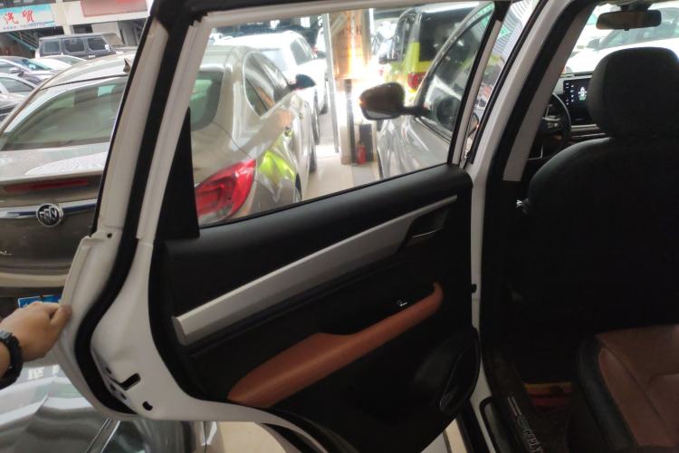 Used Geely Auto Vision X6 2020 1.4T CVT Asian Games Edition
