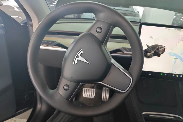Used Tesla Model Y 2021 Long-Range All-Wheel-Drive Version 3D7