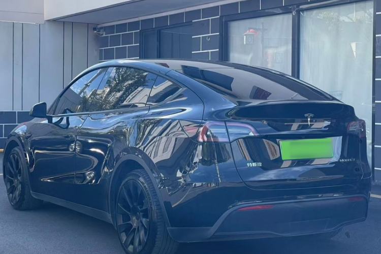 Used Tesla Model Y 2022 Rear-Wheel-Drive Version
