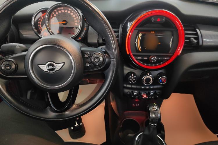 Used  MINI 2014 1.5T COOPER Fun
