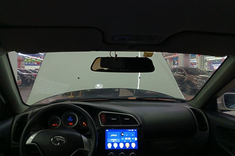 Used Soueast V3 Lingyue 2015 1.5L AMT Happiness Edition