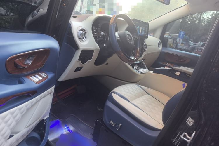 Used Mercedes-Benz Vito 2021 2.0T Elite Version 7 Seats
