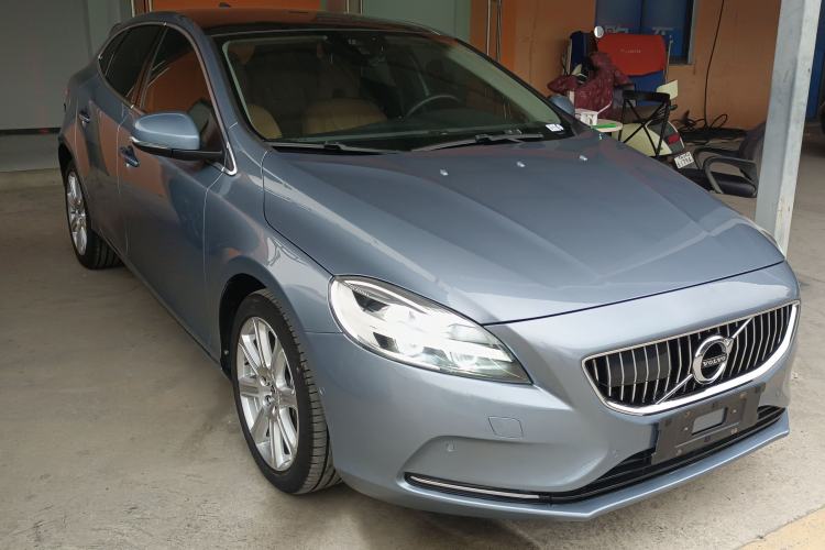 Used Volvo V40 2018 T3 Zhiya Edition