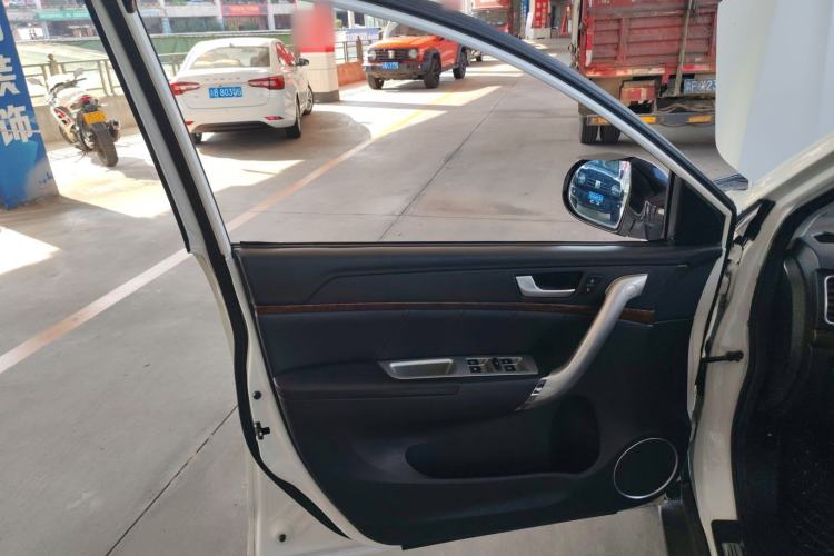 Used Haval H6 2017 Red-Label Sport Edition 1.5T Manual Two-Wheel Drive Elite Model
