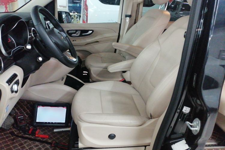 Used Mercedes-Benz V-Class 2016 V 260 Avantgarde Edition