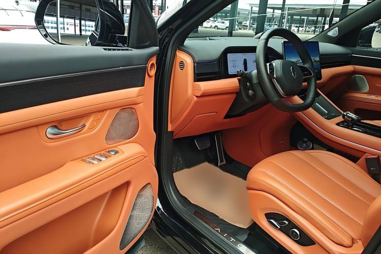 Used Hima AITO M7 2024 1.5T Intelligent Drive 4WD Ultra Version 5 Seats
