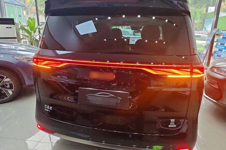 Used BYD Xia 2025 DM-i 1.5T 180km Excellence Model
