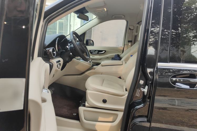 Used Mercedes-Benz V-Class 2018 V 260 Prestige Edition China VI