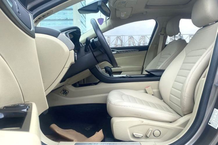 Used Ford Mondeo 2013 2.0L GTDi 200 Luxury Model
