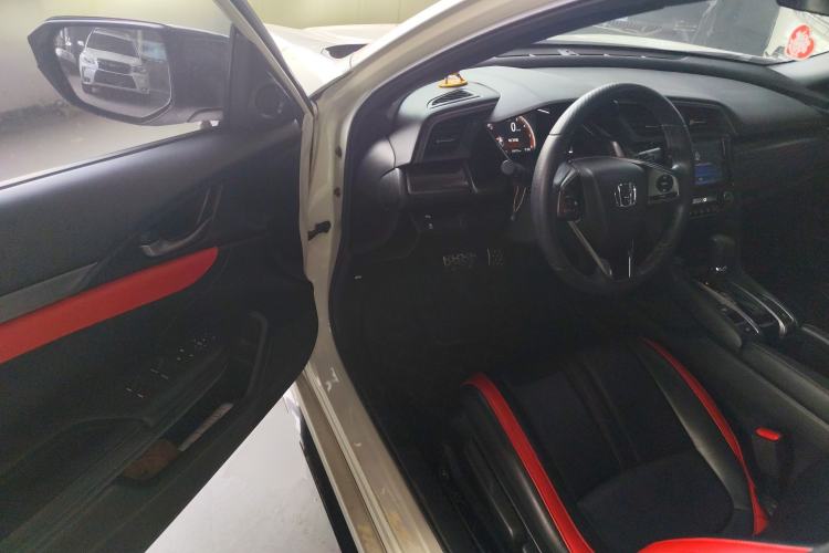 Used Honda Civic 2021 HATCHBACK 220TURBO CVT Trendy Cool Edition