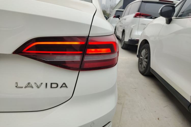 Used Volkswagen Lavida 2022 1.5L Automatic Fashion Edition
