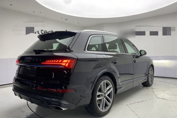 Used Audi Q7 2025 55 TFSI quattro S line Sport Edition
