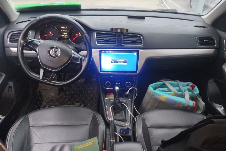 Used Volkswagen Lavida 2015 1.6L Automatic Comfort Edition
