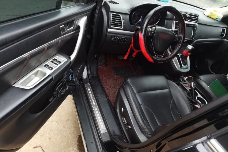 Used Haval H6 2015 Sport Edition 1.5T Automatic Two-Wheel Drive Luxury Model
