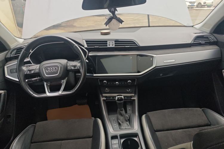 Used Audi Q3 2021 35 TFSI Fashion Dynamic Model