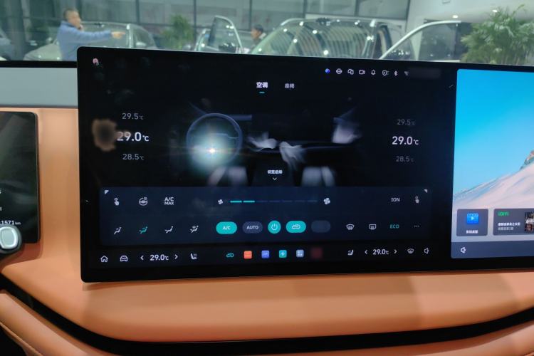 Used Wey Lanshan 2025 Four-Wheel Drive Max
