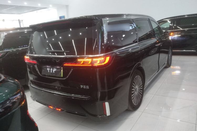Used VOYAH Dream 2025 PHEV Four-Wheel-Drive Flagship Kunpeng Edition

