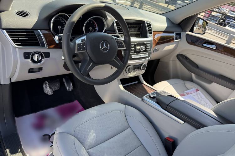 Used Mercedes-Benz M-Class 2014 ML 400 4MATIC Dynamic Model