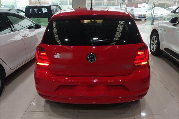 Used Volkswagen Polo 2016 1.6L Automatic Comfort Model
