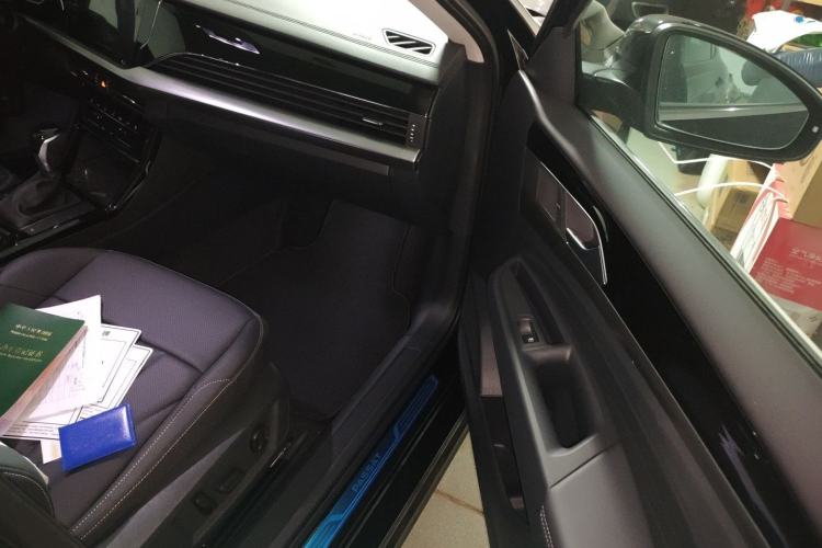 Used Volkswagen Passat 2025 Outstanding Model 380TSI Starry Dragon Edition
