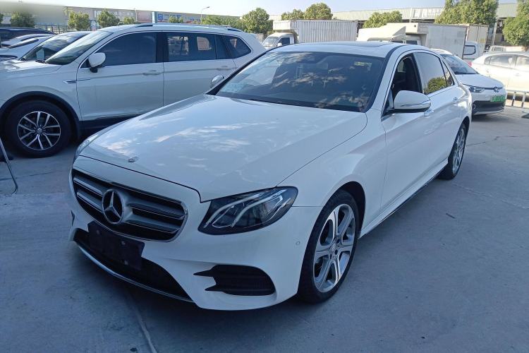 Used Mercedes-Benz E-Class 2016 E 300 L Sporty and Stylish Model
