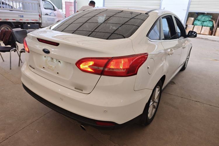 Used Ford Focus 2015 Sedan EcoBoost 180 Automatic Elite Model
