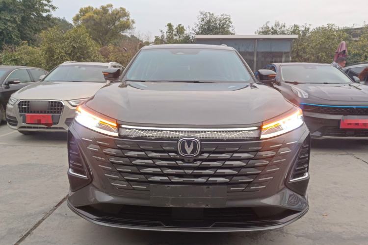 Used Changan CS75 PLUS 2024 3rd Generation Champion Edition 1.5T Intelligent Drive Dynamic Model

