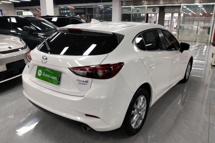 Used Mazda Mazda 3 Axela 2017 Hatchback 1.5L Automatic Luxury Model Emission Standard China V