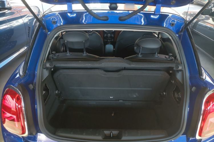 Used  MINI 2019 1.5T COOPER Classic Edition
