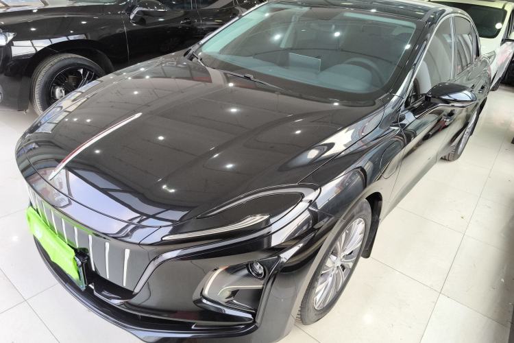 Used Hongqi E-QM5 2023 620km PLUS

