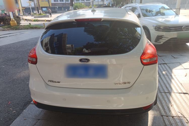 Used Ford Focus 2018 Hatchback Classic 1.6L Automatic Trendy SmartDrive Edition